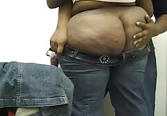 Sexy tóc vàng kéo bởi hai người phim vang anh sec da đen