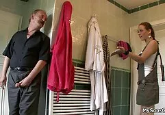 Niger xem khiêu dâm và giật off một tinh ranh sec nhat ki vang anh trong một ghế