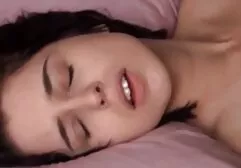 Trò chơi nhập vai, chú mèo con yêu quý của tôi ngoan ngoãn tuân theo mọi mệnh lệnh. Một con chó clip sec vang anh cái non meo meo, liếm láp thân cây rậm rạp của chủ nhân và đứng bằng bốn chân mà liếm sữa, và từ phía sau cô bé bị chủ nhân vô độ địt