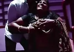 Hai sexy đồ và một lớn secvang anh dildo