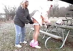 Cô gái nhat ki vang anh sec tóc vàng mang bữa trưa đến và bị xuyên thủng đôi