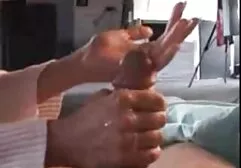 Sexy Carolina rides nhat ky vang anh sec trên đỉnh của nam vòi nước