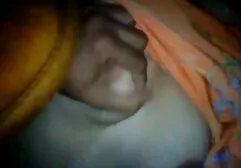 Pornstar phim sec nhat ki vang anh cung cấp dịch vụ mát-xa bằng xà phòng