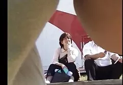 Sexy gà con nhat ki vang anh sec vuốt ve và liếm mỗi khác
