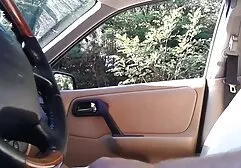 Một trưởng thành tóc vàng đưa mình phim sec hoang thuy linh đến cực khoái trong những phòng tắm